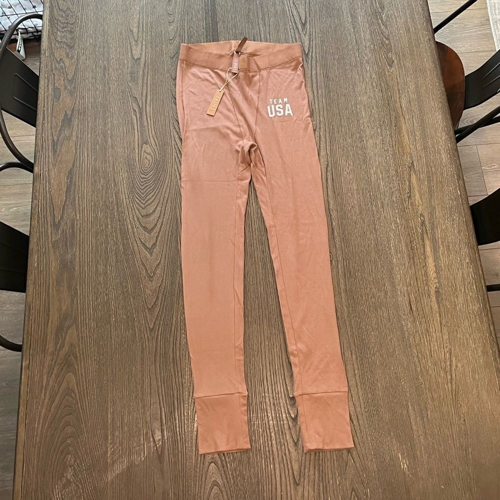 SKIMS Tan Leggings